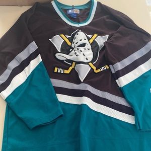 Vintage Mighty Ducks starter hockey jersey - size medium